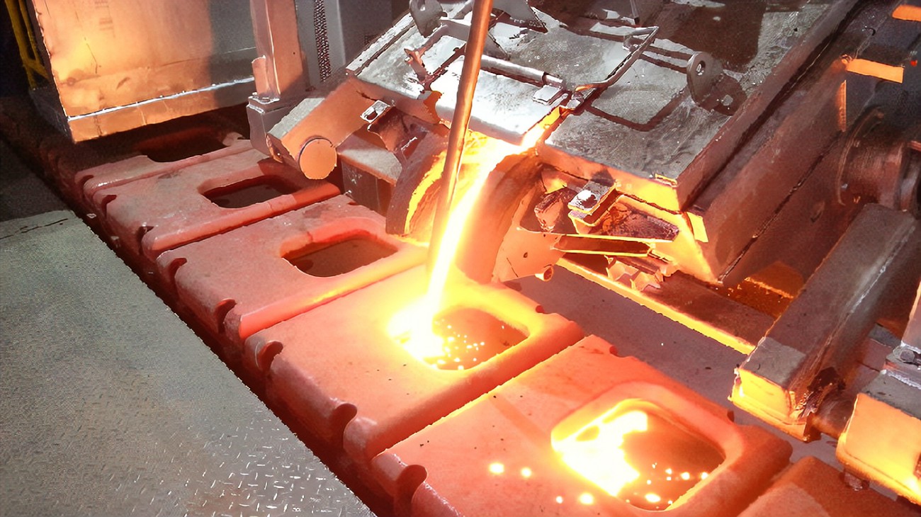 Каковы характеристики системы заливки края? Какие типы отливок применимы?